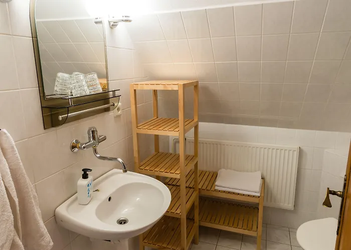 佩西恩玛丽酒店 招待所