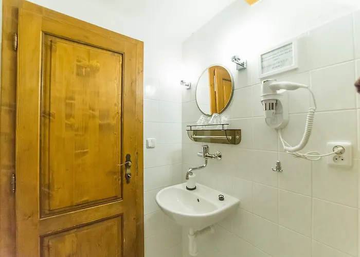 佩西恩玛丽酒店 3*